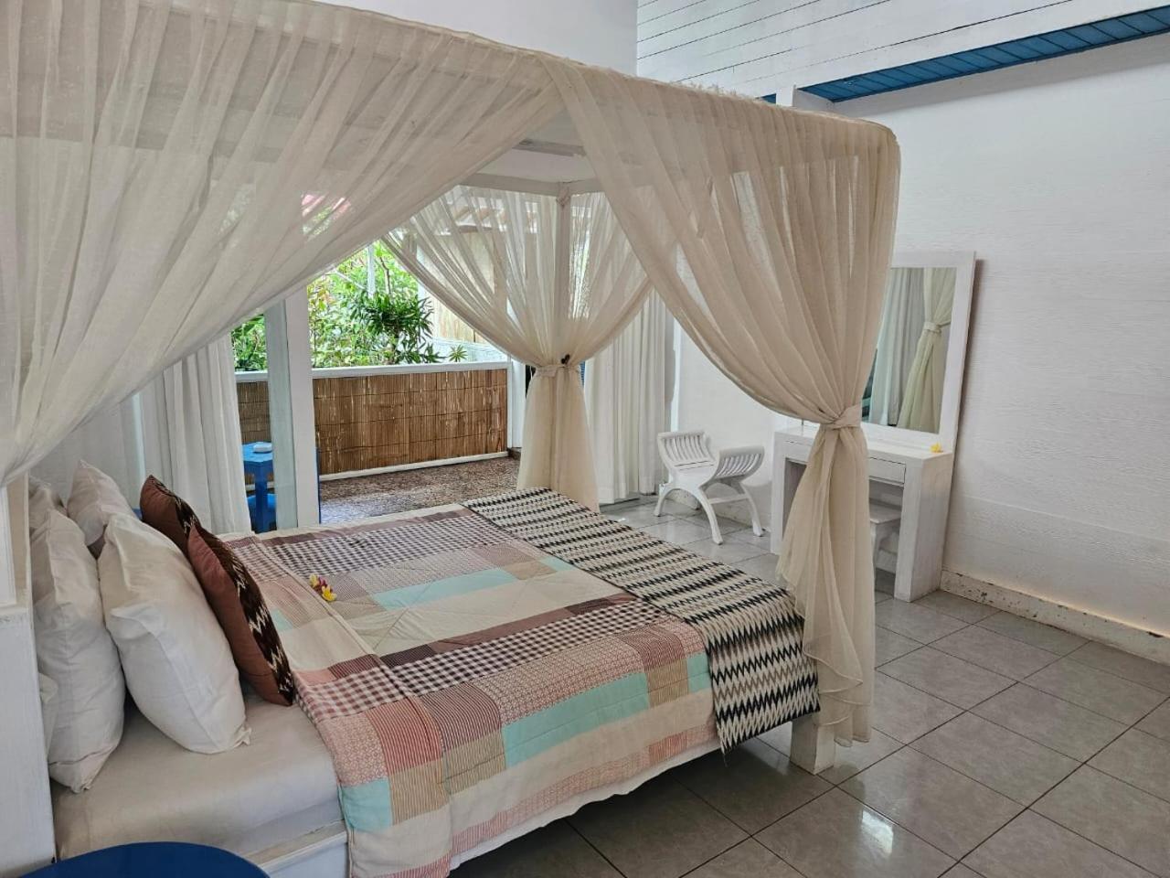 Villa Waru Lembongan Eksteriør billede